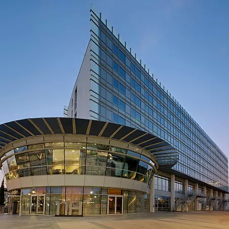 Hotel Nh Lyon Airport 4*