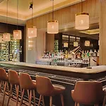 Nh Lyon Airport מלון 4*