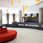 Nh Lyon Airport מלון 4*