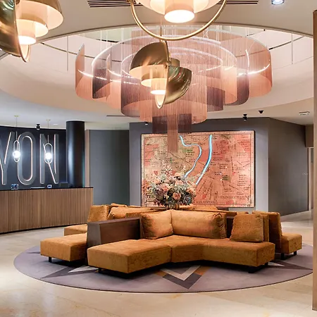 Nh Lyon Airport Hotel 4*
