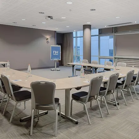 Hotel Nh Lyon Airport 4*