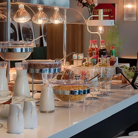 Nh Lyon Airport Colombier-Saugnieu