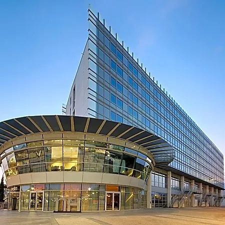 Hotel Nh Lyon Airport 4*