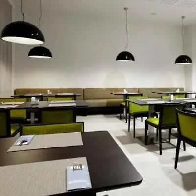 Hotel Nh Lyon Airport 4*